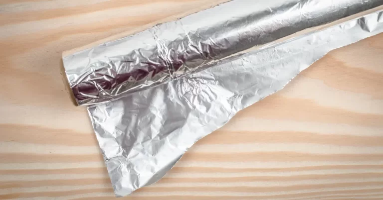 Can you microwave aluminum foil?